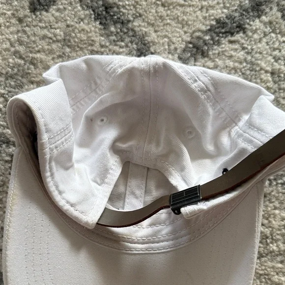 Tommy Hilfiger White Cap - Picture 3 of 3